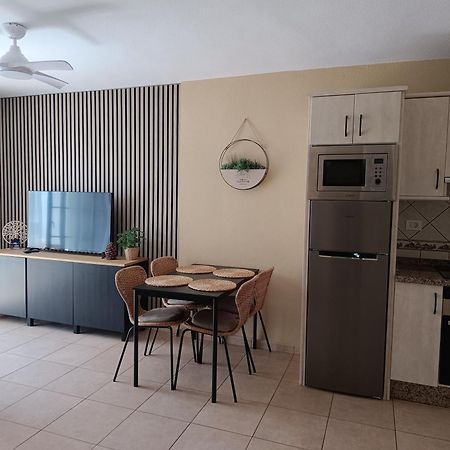 Greatly Located Apartment With Heated Pool, Los Cristianos ロスクリスティアーノス エクステリア 写真