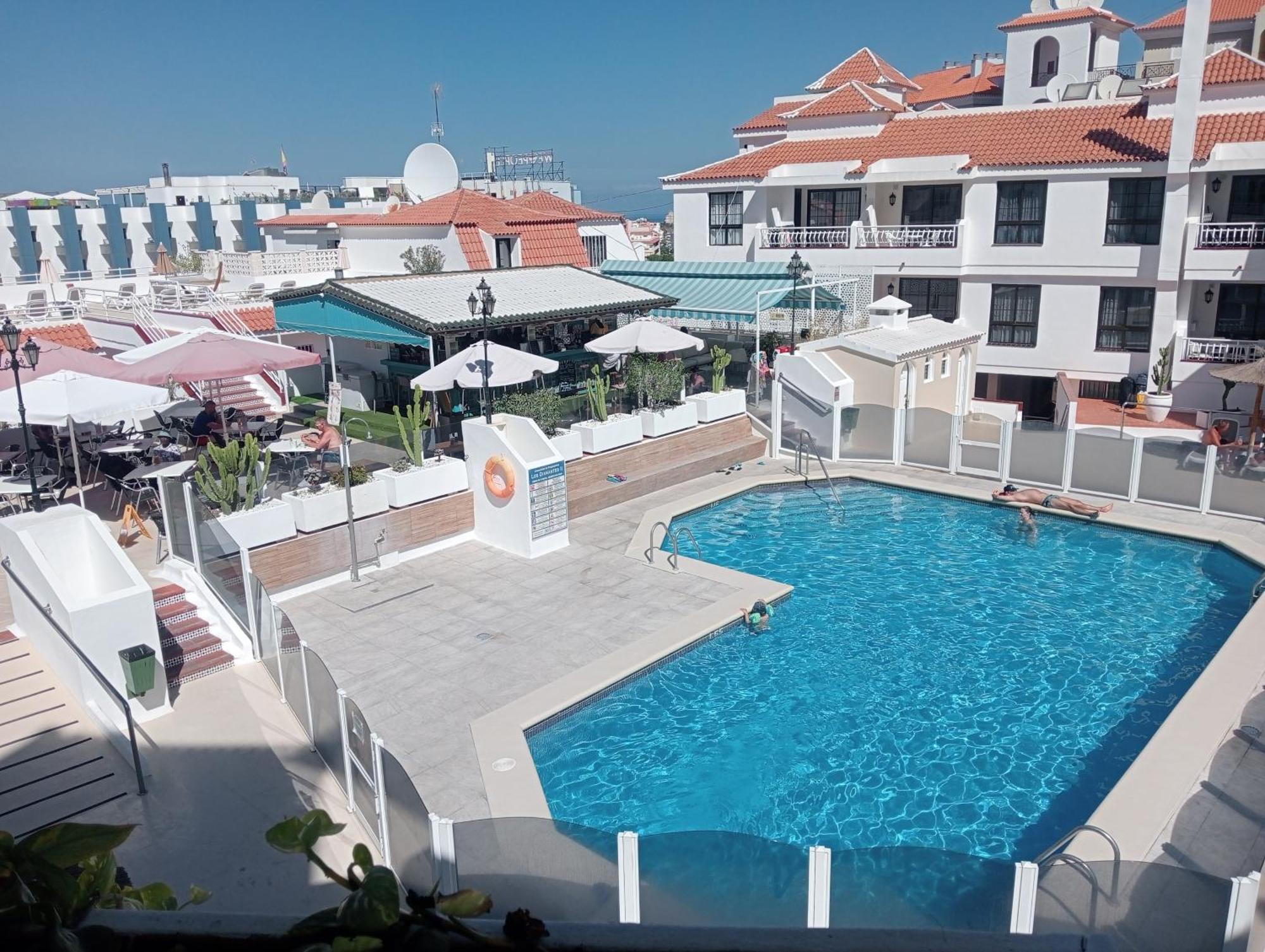 Greatly Located Apartment With Heated Pool, Los Cristianos ロスクリスティアーノス エクステリア 写真